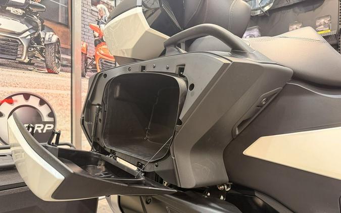 2026 Can-Am® Spyder RT Limited Platine