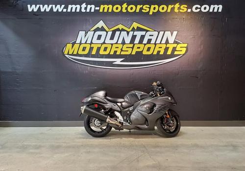 2020 Suzuki Hayabusa GSX1300R MC Commute Review Photo Gallery