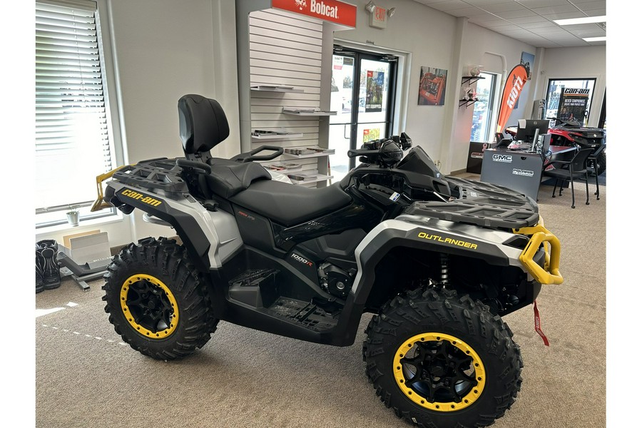 2024 Can-Am Outlander Max XT-P 1000R Silver & Yellow