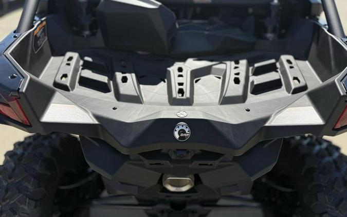 2026 Can-Am® Maverick X3 MAX X ds Turbo RR Triple Black_7.6 in.