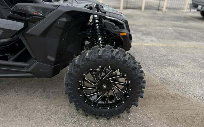 2026 Can-Am® Maverick X3 MAX X ds Turbo RR Triple Black_7.6 in.
