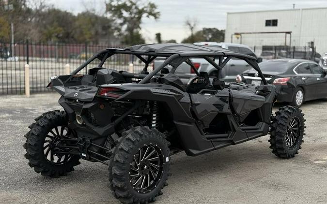 2026 Can-Am® Maverick X3 MAX X ds Turbo RR Triple Black_7.6 in.