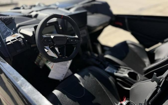 2026 Can-Am® Maverick X3 MAX X ds Turbo RR Triple Black_7.6 in.