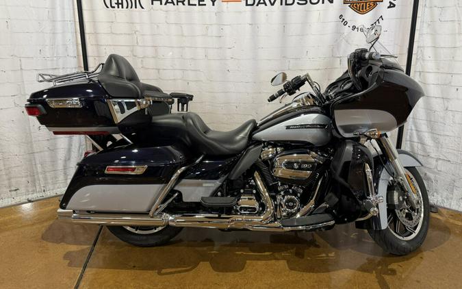 2019 Harley-Davidson® Road Glide® Ultra Midnight Blue/Barracuda Silver