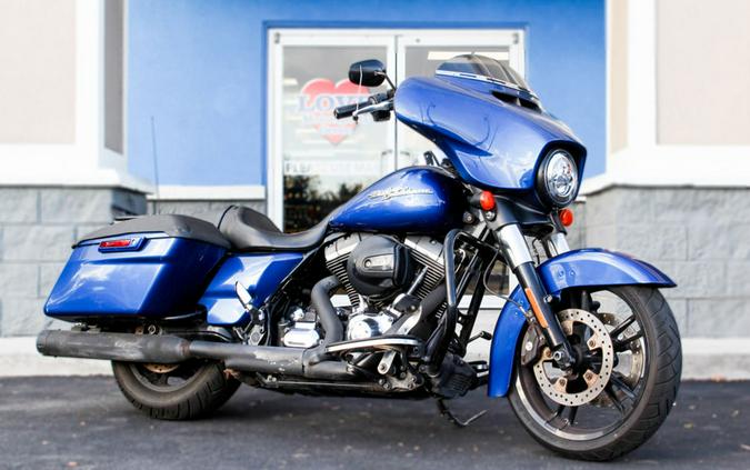 2015 Harley-Davidson® FLHX - Street Glide®