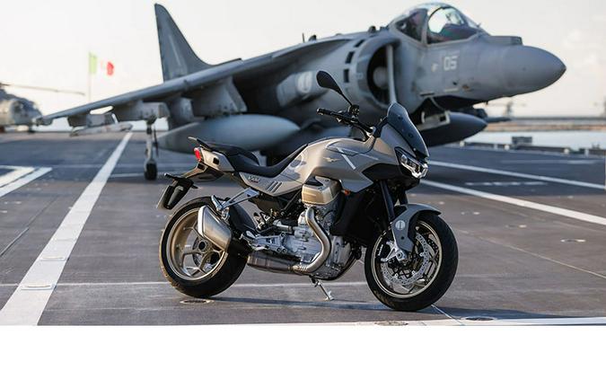 2023 Moto Guzzi V100 Mandello Aviazione Navale LE
