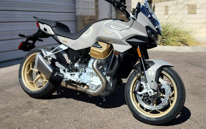 2023 Moto Guzzi V100 Mandello Aviazione Navale LE