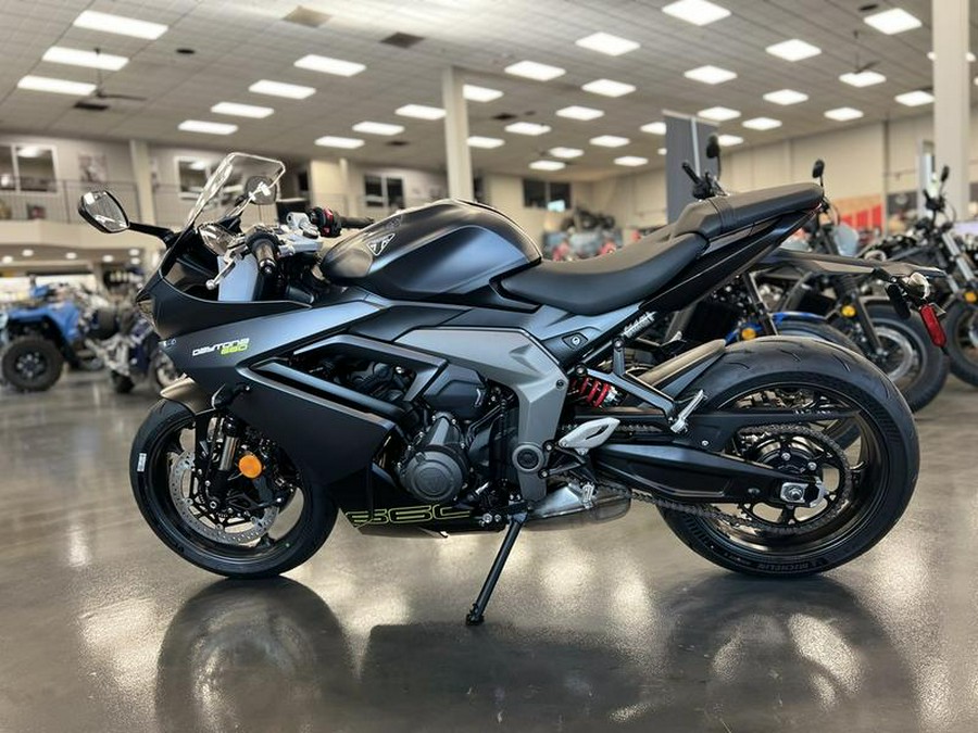 2025 Triumph Daytona 660 Satin Granite/Satin Black