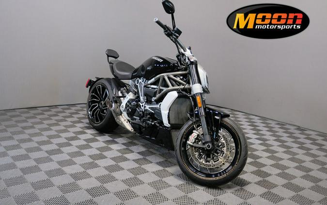 2017 Ducati Xdiavel S Thrilling Black