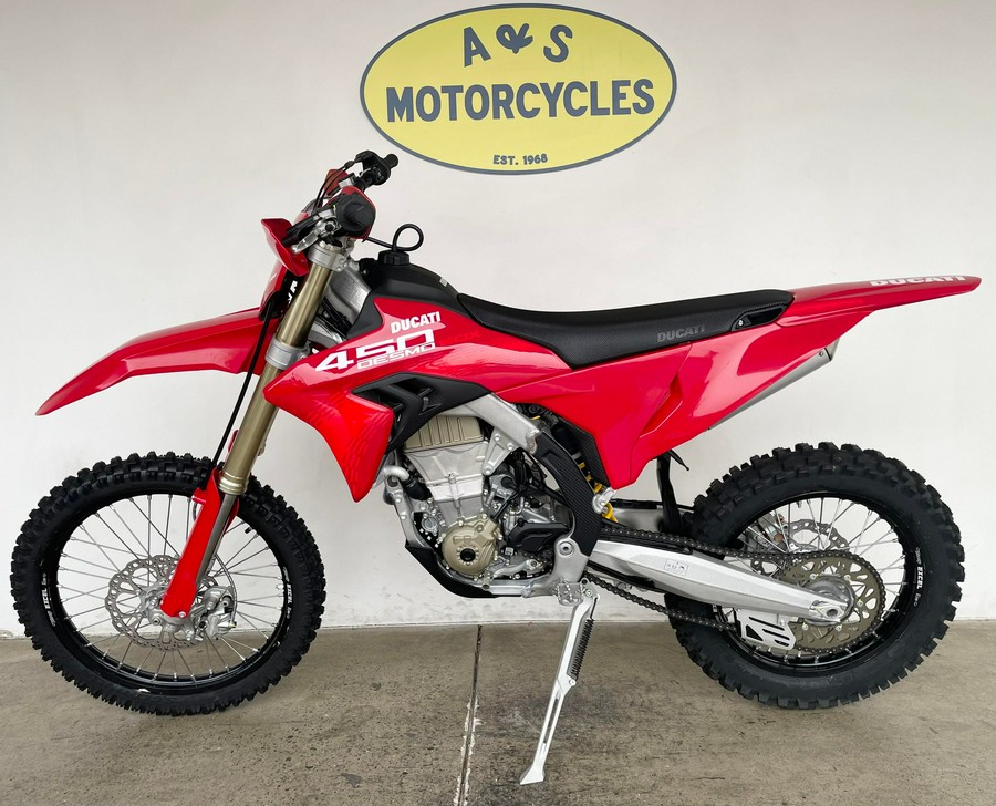 2026 Ducati DESMO 450EDX