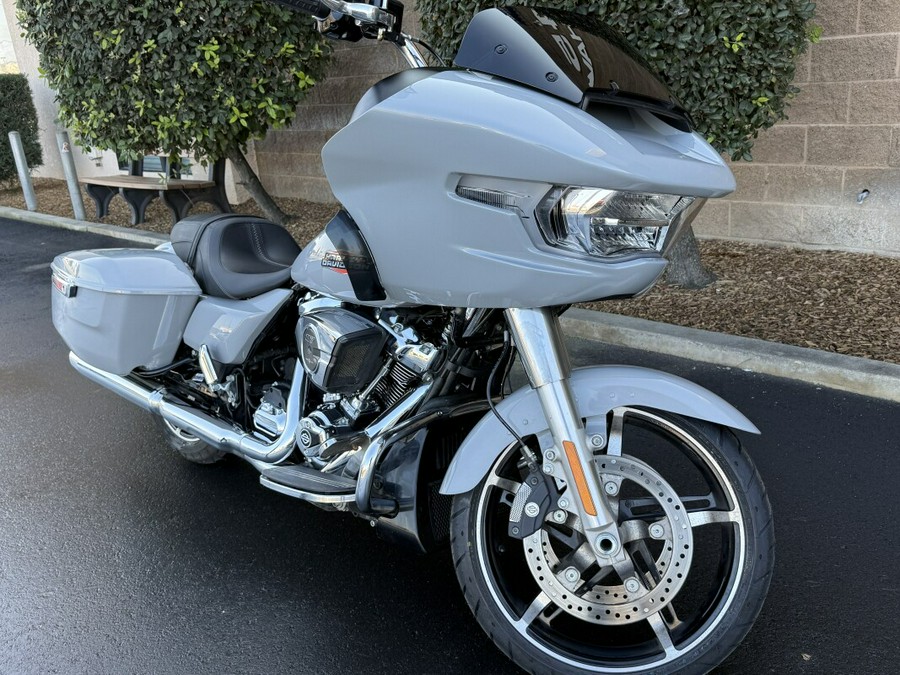 FLTRX 2024 Road Glide®