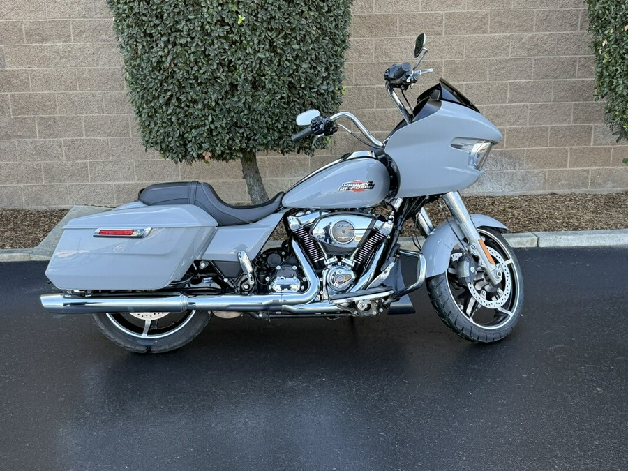 FLTRX 2024 Road Glide®