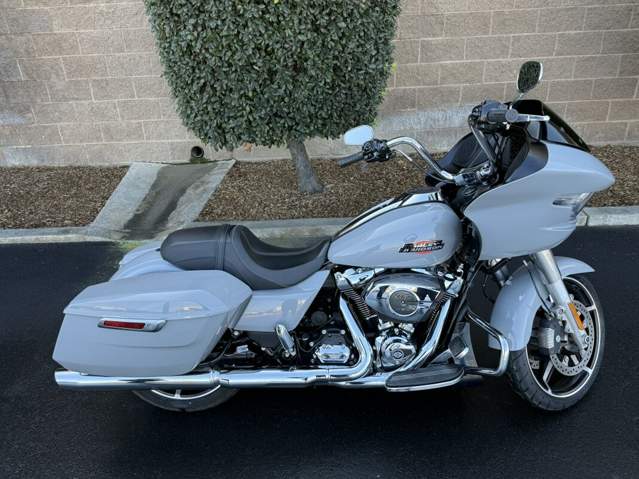 FLTRX 2024 Road Glide®