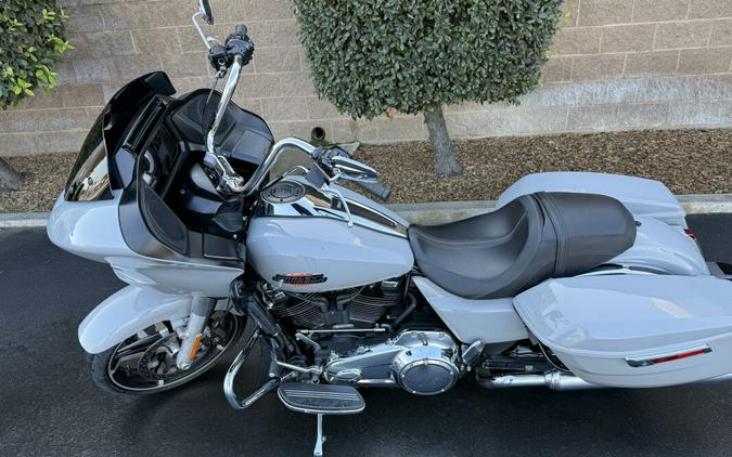FLTRX 2024 Road Glide®