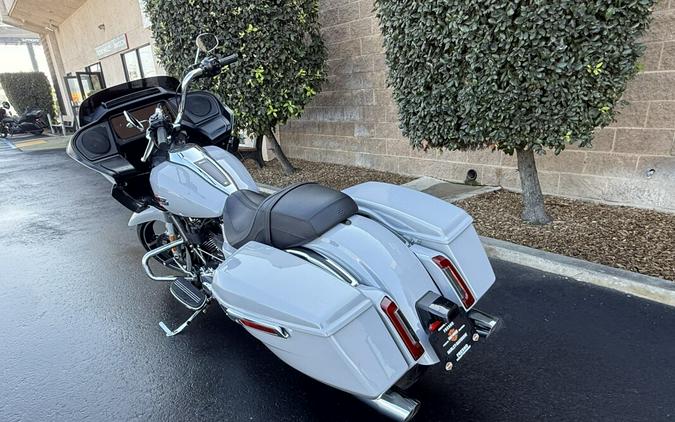 FLTRX 2024 Road Glide®