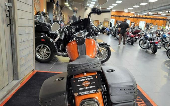 2018 Harley-Davidson FLHCS - Softail Heritage Classic 114