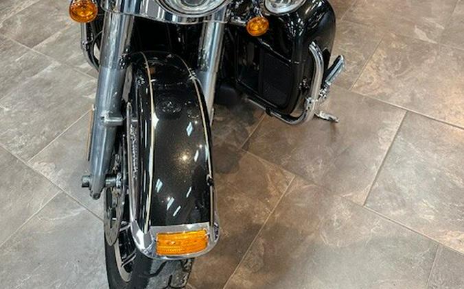 2017 Harley-Davidson® Ultra Limited Black Quartz