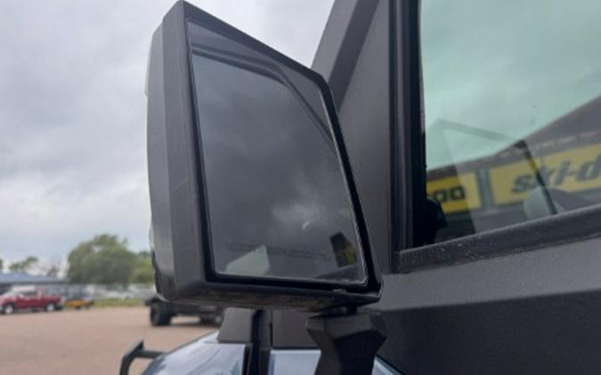 2025 Kawasaki RIDGE® XR CREW Limited HVAC