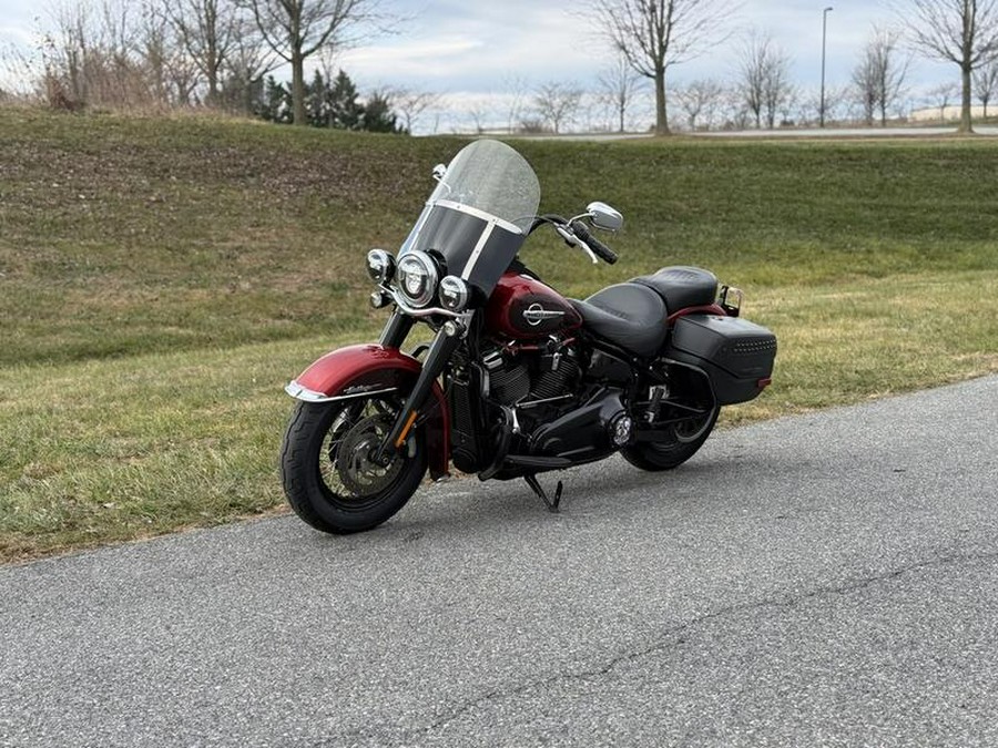 2019 Harley-Davidson® FLHCS - Heritage Classic 114
