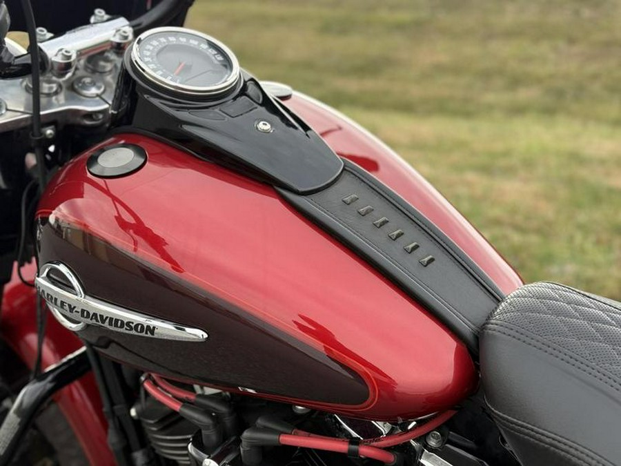 2019 Harley-Davidson® FLHCS - Heritage Classic 114
