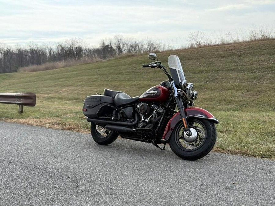 2019 Harley-Davidson® FLHCS - Heritage Classic 114