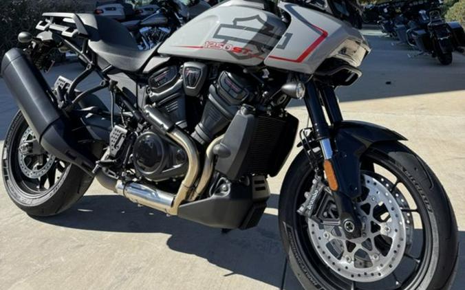 2025 Harley-Davidson® RA1250ST - Pan America® 1250 ST