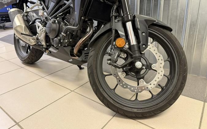 2025 Honda CB300R ABS