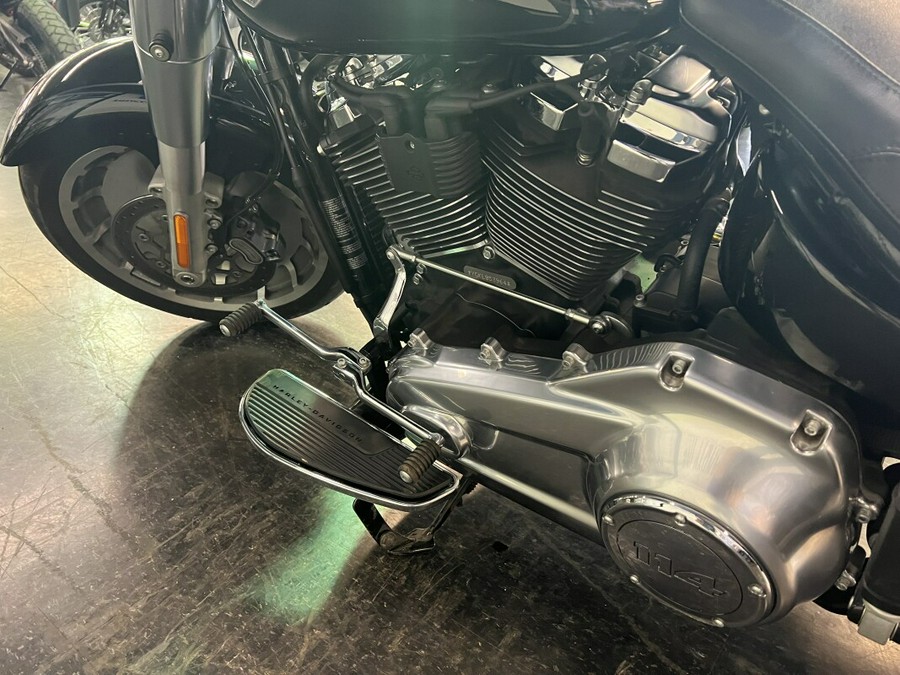 2020 Harley-Davidson Fat Boy 114 Vivid Black FLFBS