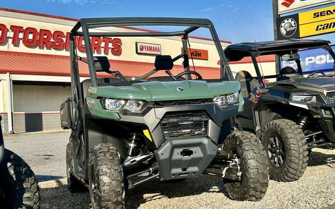 2024 Can-Am® Defender DPS HD7 Tundra Green