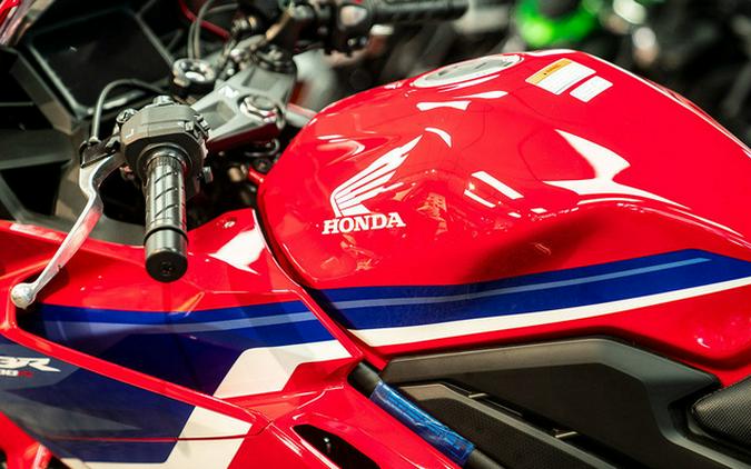 2025 Honda CBR500R