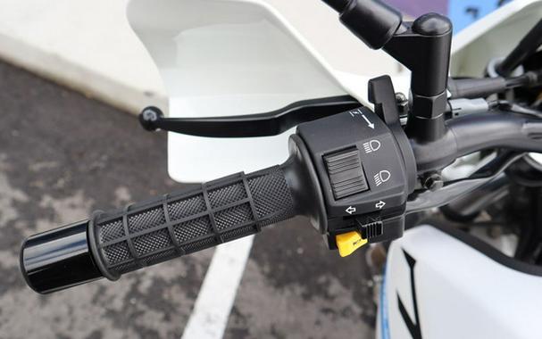 2026 Suzuki DR650S 8T