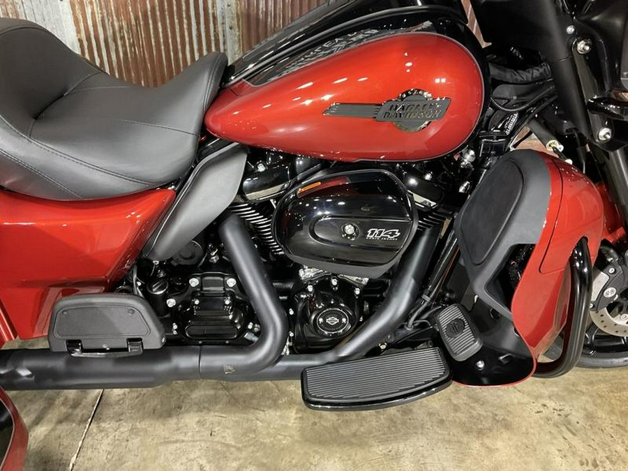 2025 Harley-Davidson® FLHTCUTG - Tri Glide® Ultra