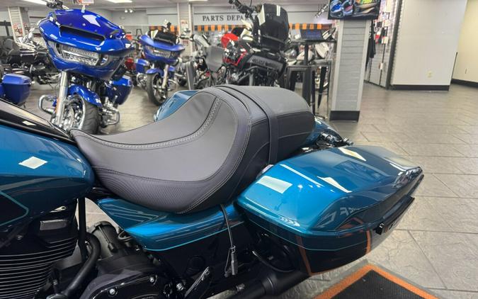 2026 Harley-Davidson® Road Glide® Teal Thunder / Vivid Black Black Trim