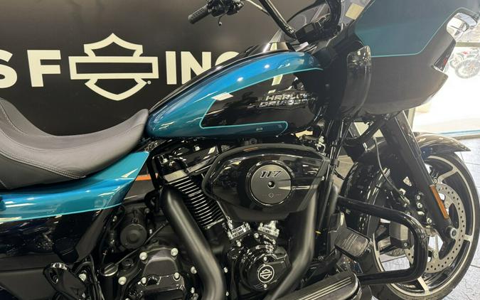 2026 Harley-Davidson® Road Glide® Teal Thunder / Vivid Black Black Trim