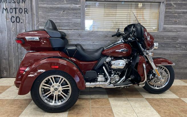 Harley-Davidson Tri Glide Trike motorcycles for sale in Oshkosh, WI -  MotoHunt