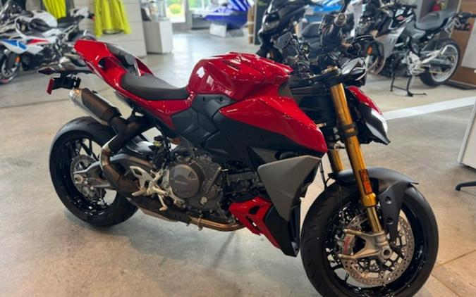 2025 Ducati Streetfighter V2 S