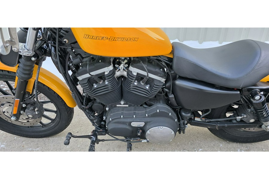 2011 Harley-Davidson® XL883N IRON 883