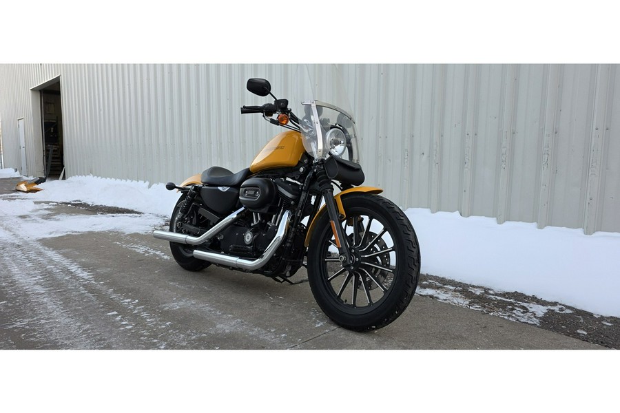 2011 Harley-Davidson® XL883N IRON 883