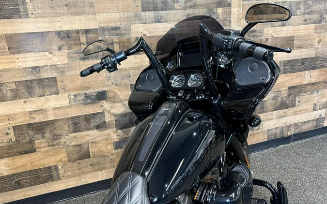 2023 Harley-Davidson® Road Glide® Special Vivid Black FLTRXST