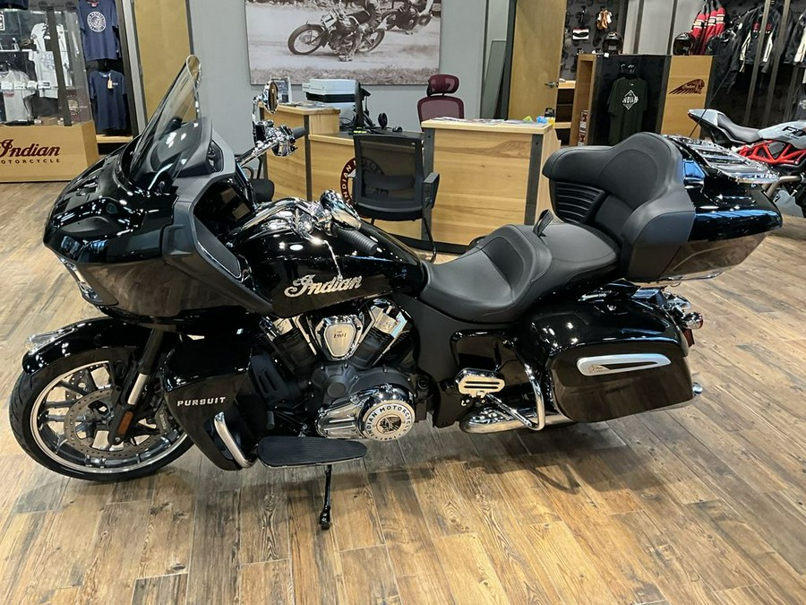 2023 Indian Motorcycle® Pursuit Limited Black Metallic