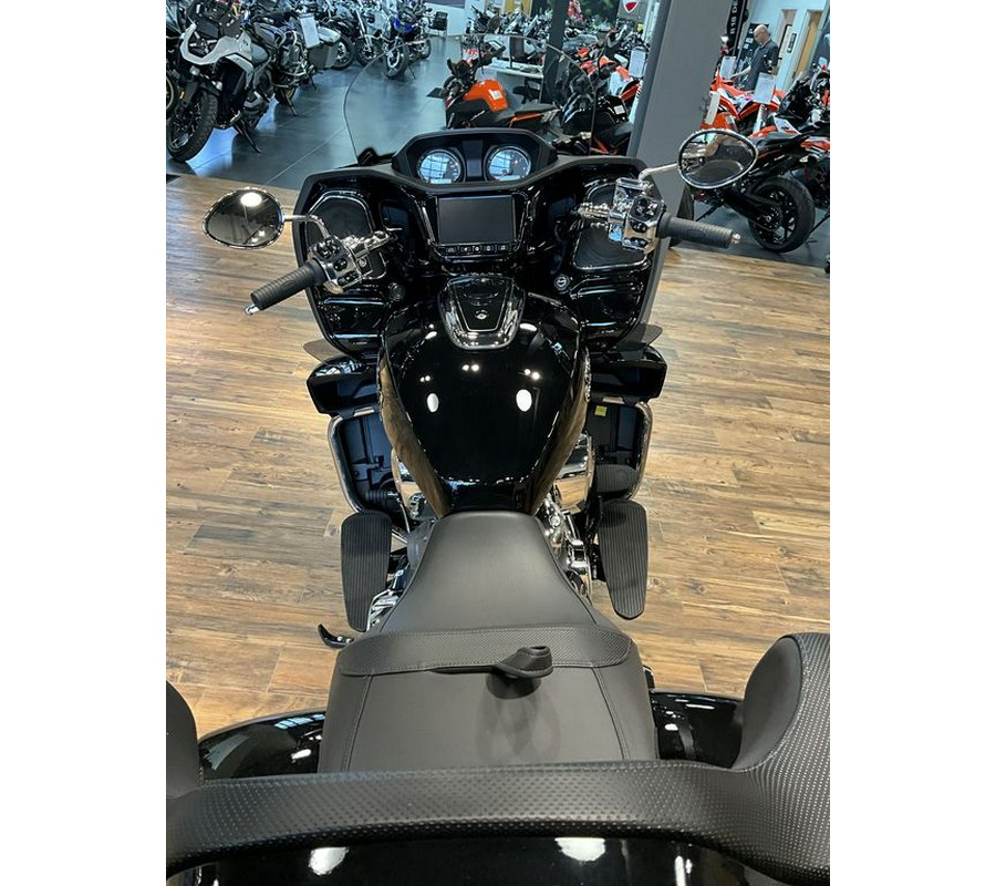 2023 Indian Motorcycle® Pursuit Limited Black Metallic