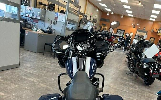 2020 Harley-Davidson® Road Glide® Special Billiard Blue/Stone Washed White