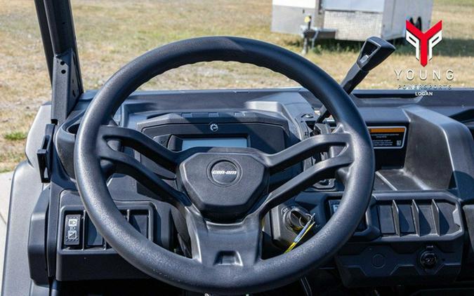 2026 Can-Am Defender HD7