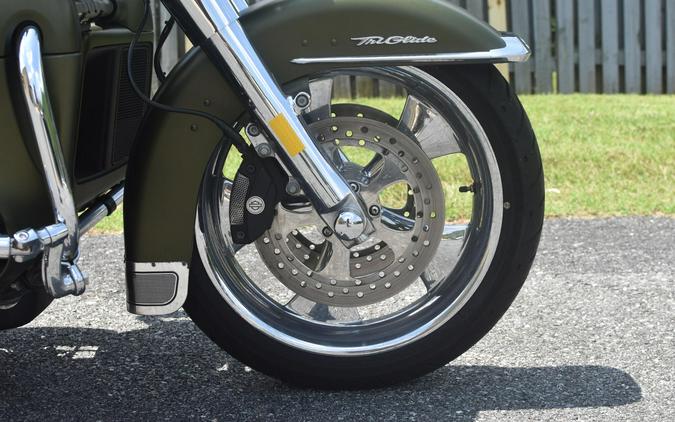 2022 Harley-Davidson Tri Glide Ultra Mineral Green Denim Deluxe