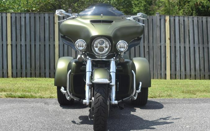 2022 Harley-Davidson Tri Glide Ultra Mineral Green Denim Deluxe