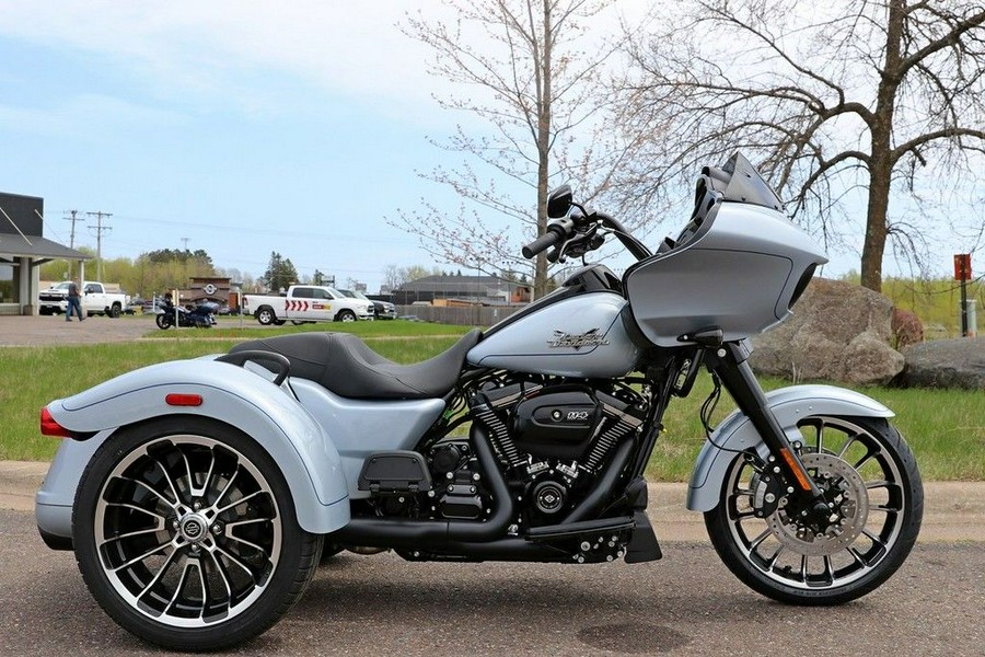 2024 Harley-Davidson® FLTRT - Road Glide® 3