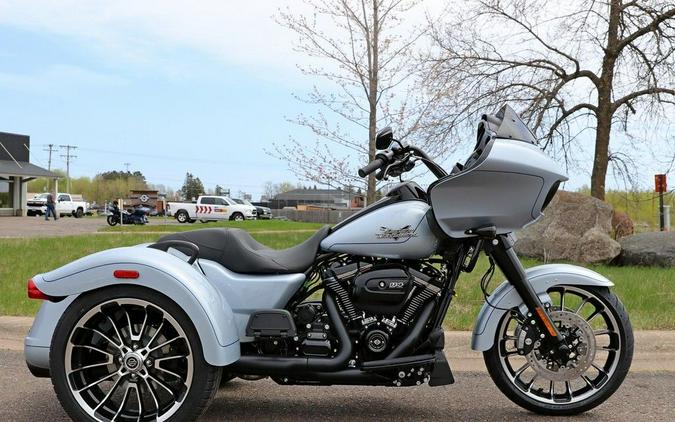 2024 Harley-Davidson® FLTRT - Road Glide® 3