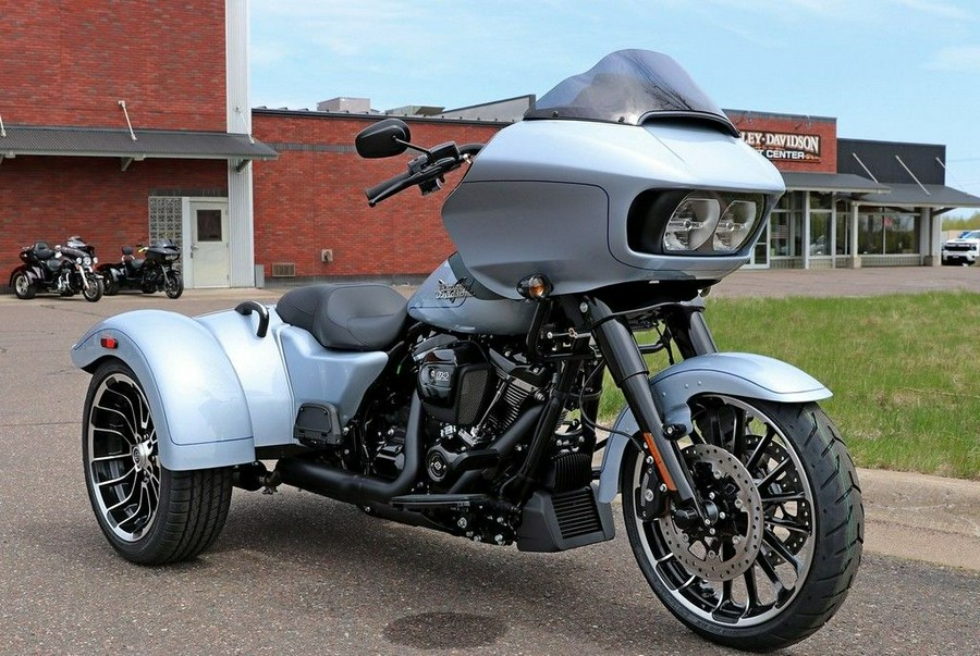 2024 Harley-Davidson® FLTRT - Road Glide® 3