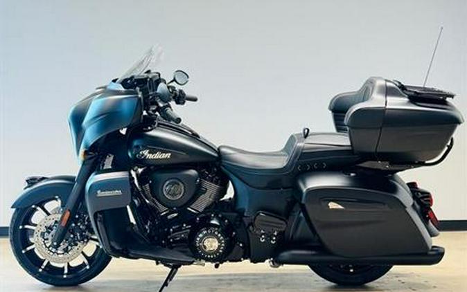 2024 Indian Motorcycle Roadmaster® Dark Horse®