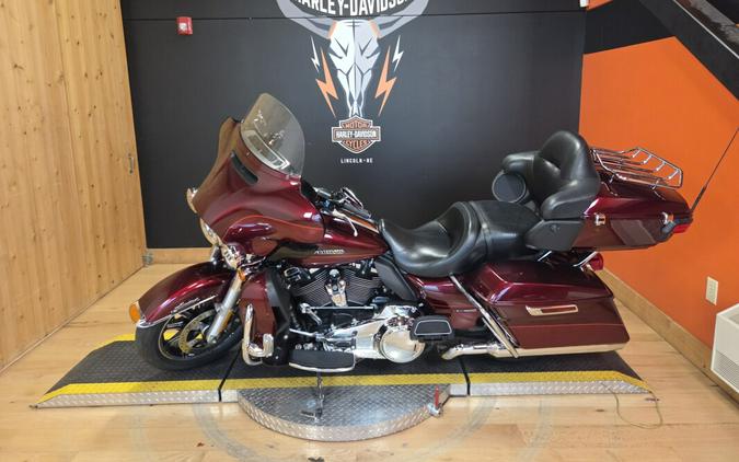 FLHTK 2017 Ultra Limited